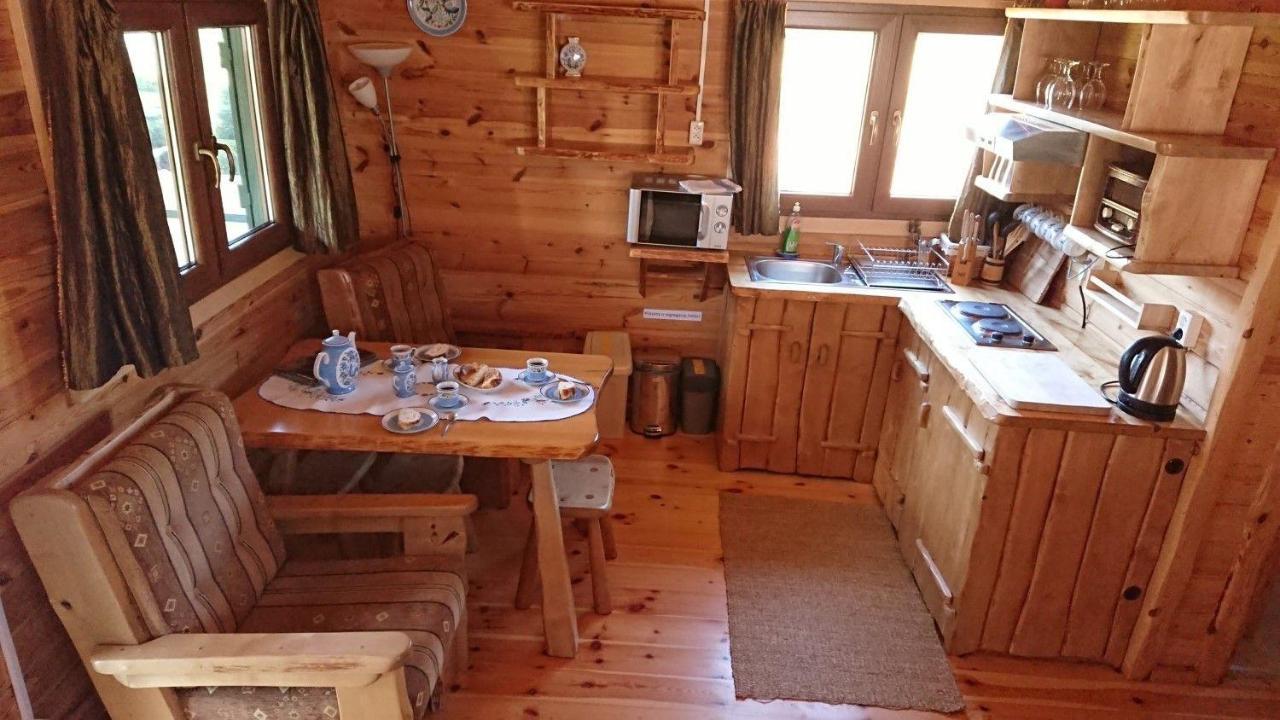 Apartamentowe Domki Drewniane Colorado Villa คาร์เวีย ภายนอก รูปภาพ