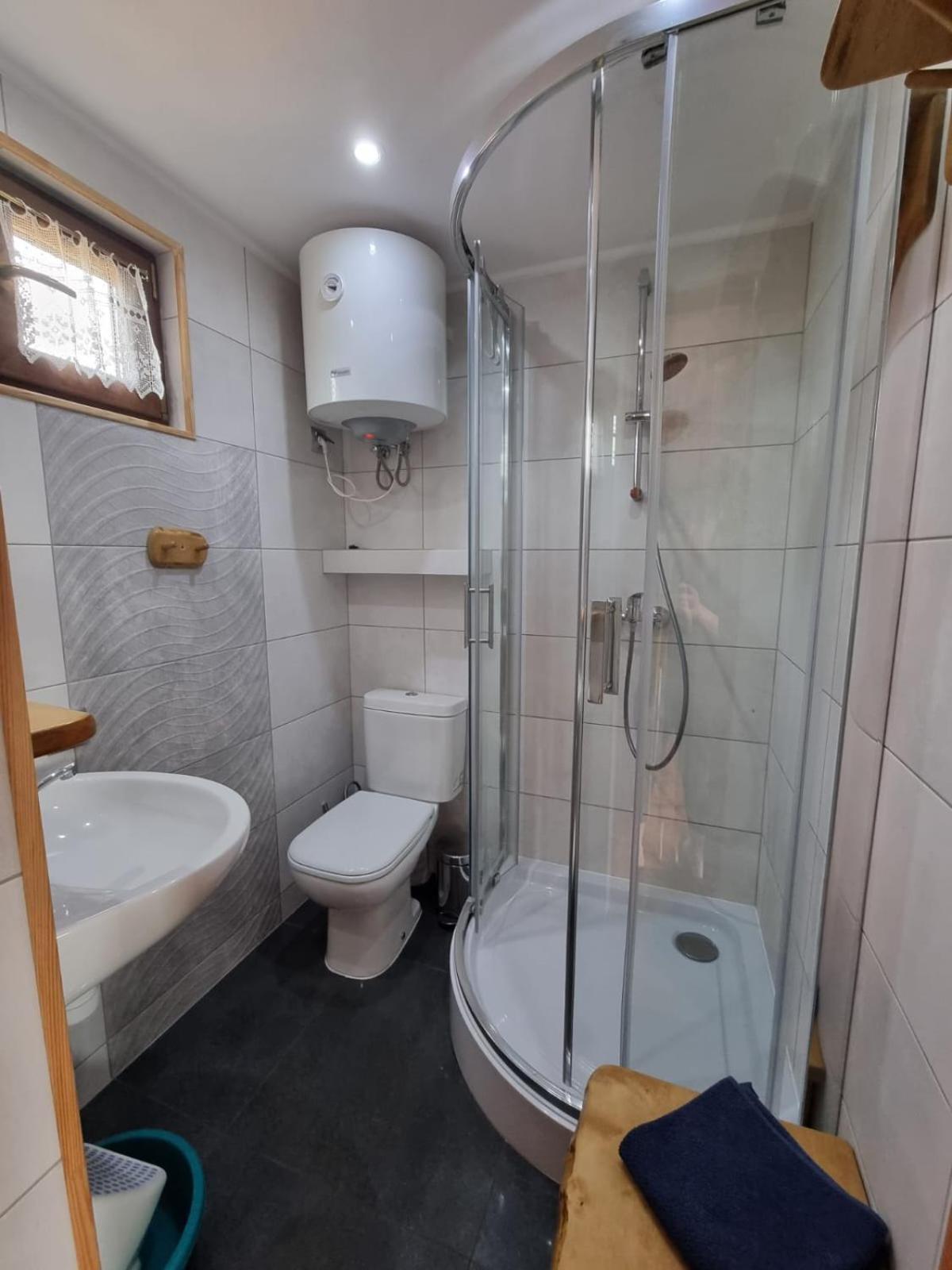Apartamentowe Domki Drewniane Colorado Villa คาร์เวีย ภายนอก รูปภาพ